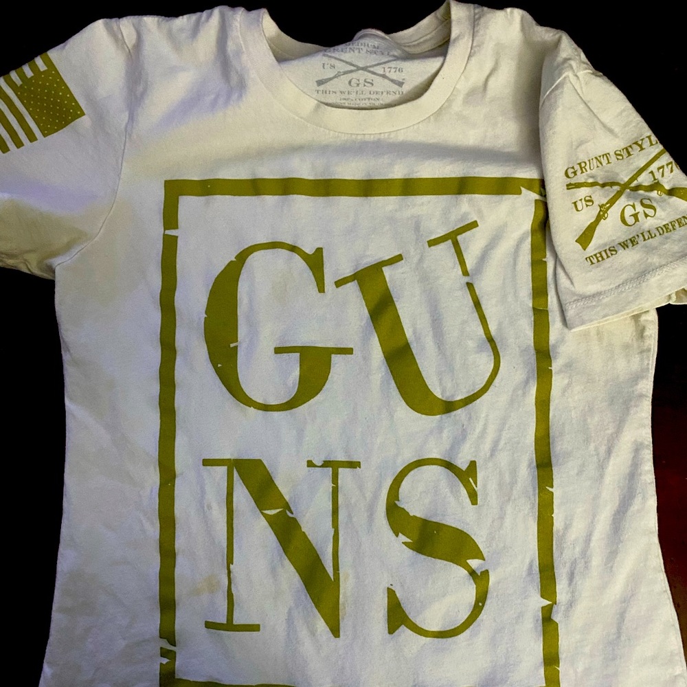Grunt style woman’s M tee shirt